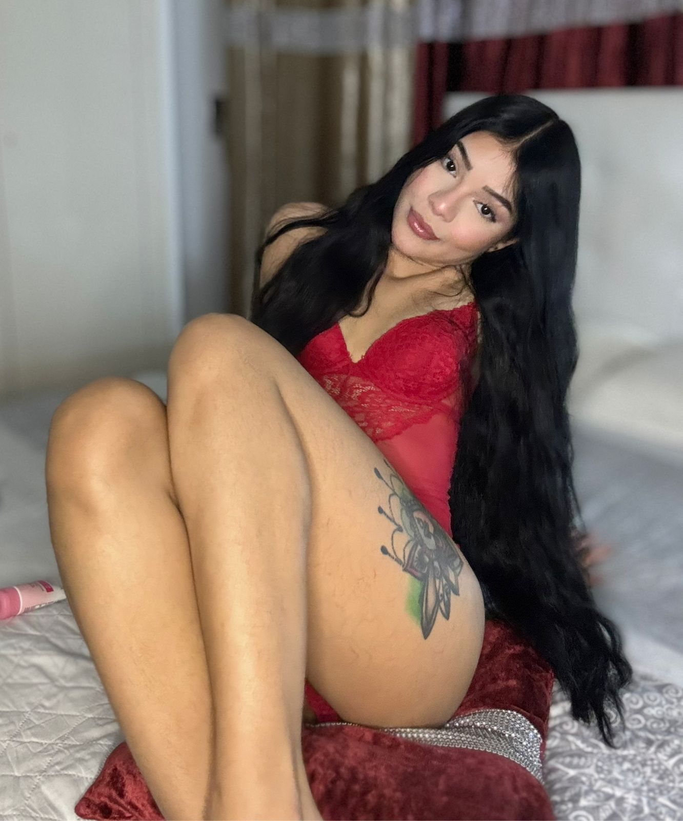 Escort - RAPPUNZEL - Ibiza Tops